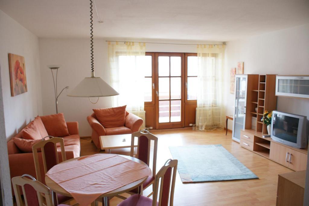 Appartements Am Park Бад Кроцинген Стая снимка